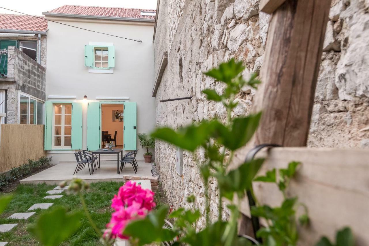 House "Vesela" Villa Biograd na Moru Kültér fotó