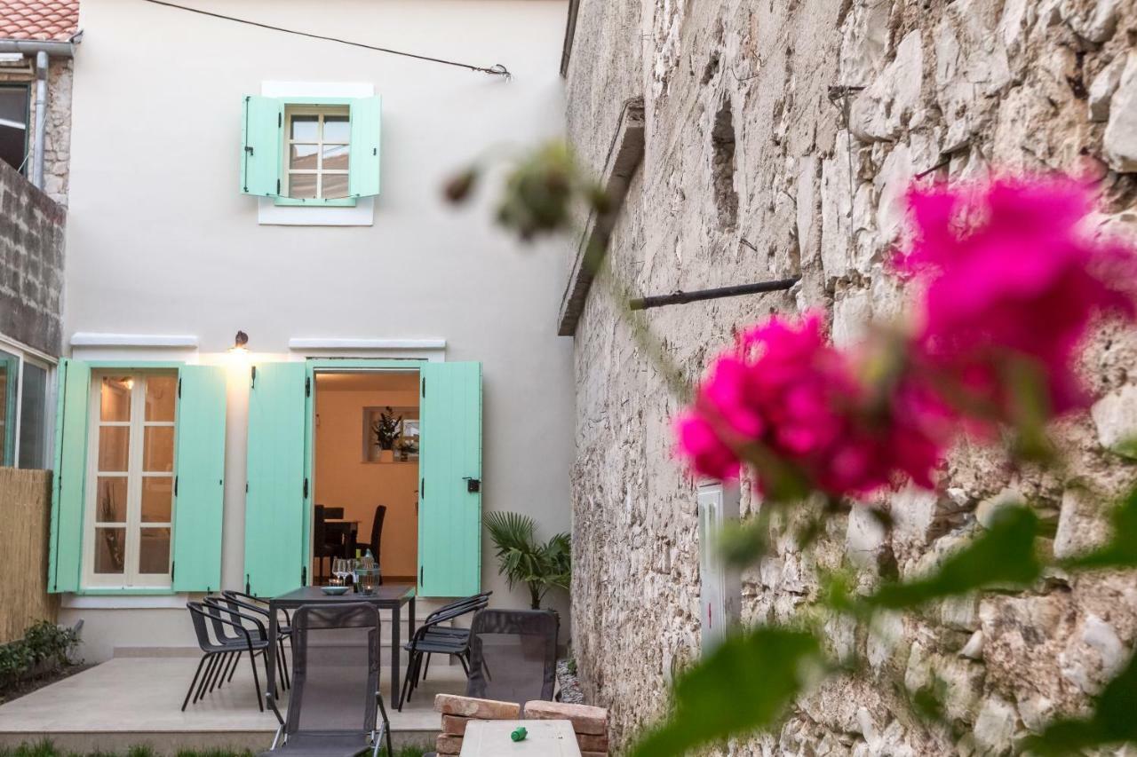 House "Vesela" Villa Biograd na Moru Kültér fotó