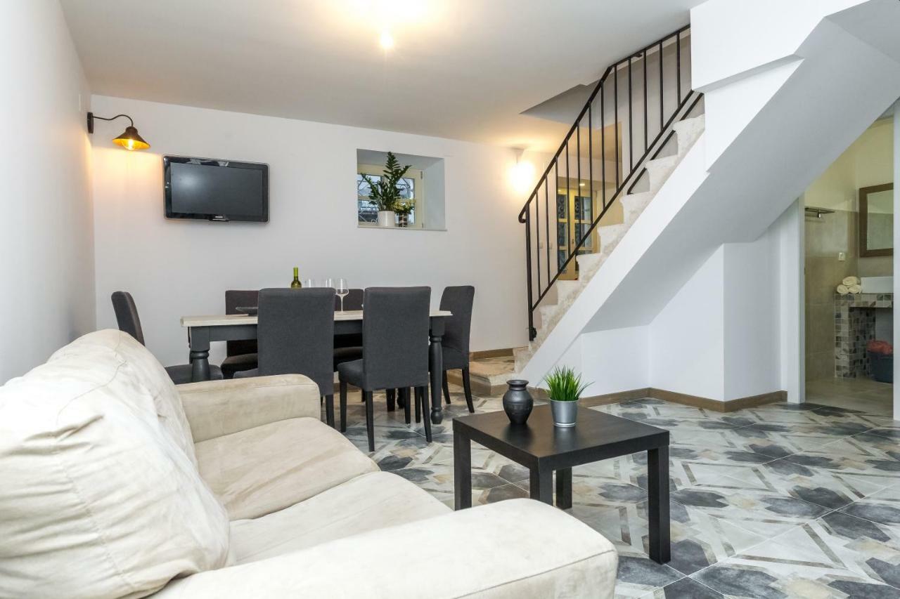 House "Vesela" Villa Biograd na Moru Kültér fotó
